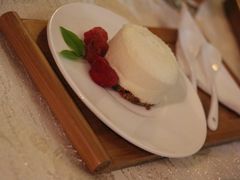 -燕庭·纯燕窝·甜品下午茶(南京西路店)