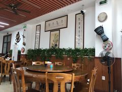 大堂-尕西新疆大盘鸡(回辉村分店)