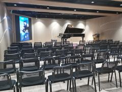 -柏斯音乐艺术中心·钢琴·吉他(上音店)