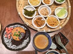 -包整·丝娃娃(一览甲秀楼风景店)