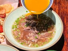 -八月美食小馆(银泰城总店)