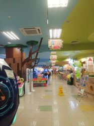 -莫莉幻想儿童乐园(武汉金银潭永旺店)