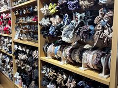 -九木杂物社(新奥购物中心店)
