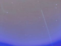 -新华文创·光的空间