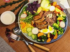 费力牛排增肌沙拉➕杂粮米-Rabbit Cafe私房西餐甜点咖啡(栖霞路店)