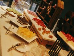 -筠咖啡西餐厅(上海国展宝龙丽筠酒店)