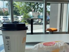 -麦当劳(莘松路芭比伦DT店)