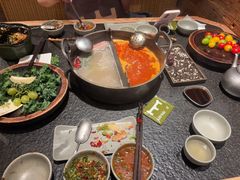 -三出山火锅(南京万象天地店)