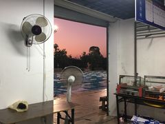 -晋爵会游泳馆(海湾公园店)