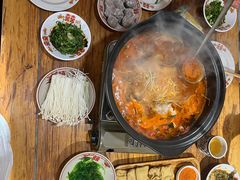 -猫爷的腔调·黔小馆(交大医学住宅区店)