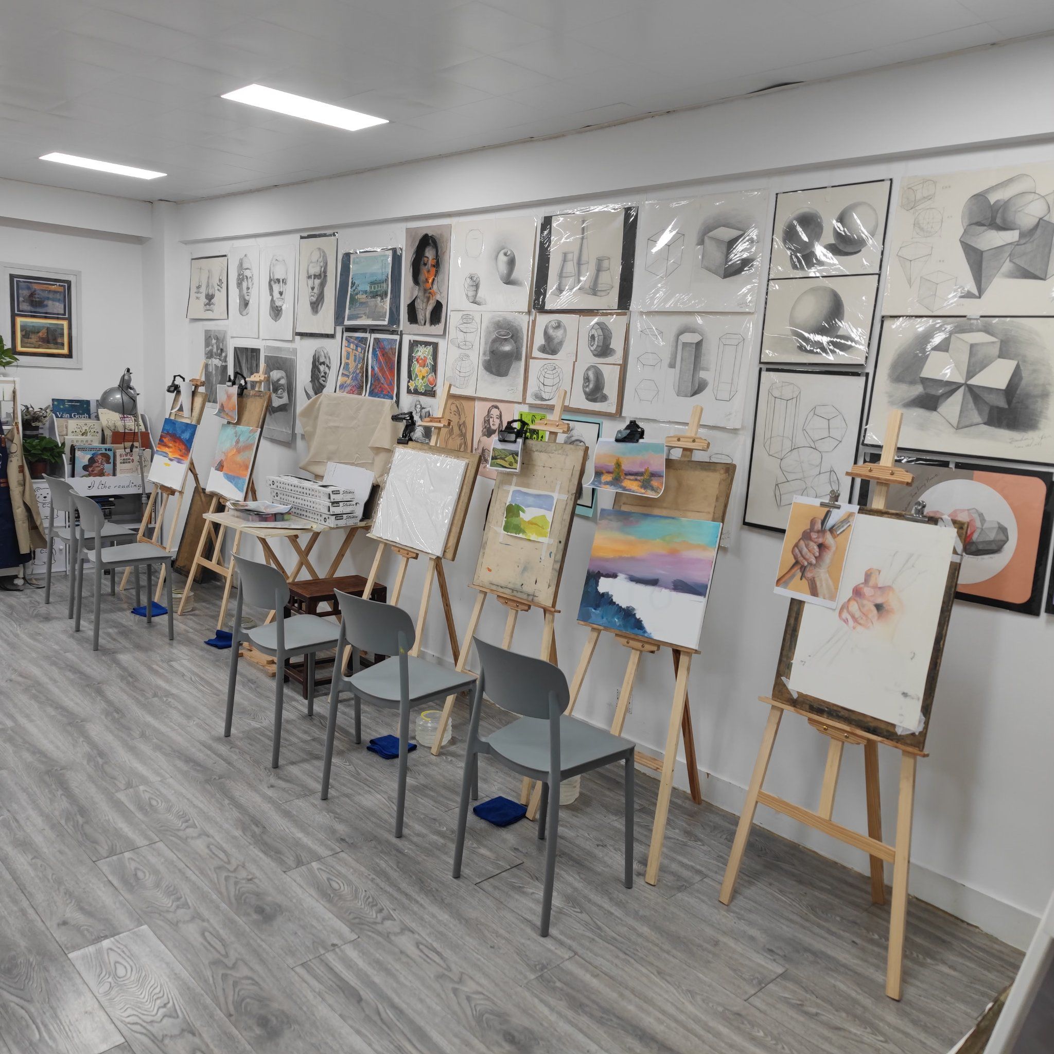 0元玩转这座城画室就在虹桥仁恒滨江对面