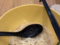 -谭仔米线(皇庭广场店)