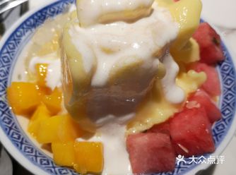 之前去吃的，下午没什么人，店里比较空