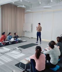 -亚太瑜伽普拉提学院