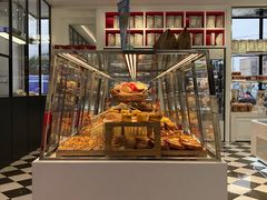 面包甜点陈列柜-味多美(亭枫公路店)