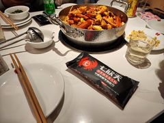 -七欣天香辣蟹火锅(闵行浦江欢乐颂店)