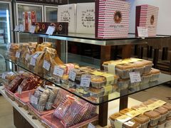 -红宝石·鲜奶小方·海派西点房(南丹店)