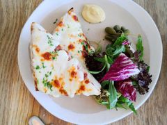 -ROAST coffee & eatery