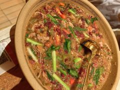 酸菜红豆炖竹筒猪脚-浩海火燒雲傣家菜(芮欧百货店)