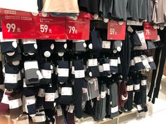 -优衣库(广州天河领展广场店)