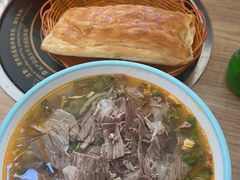 -淮南牛肉汤米线