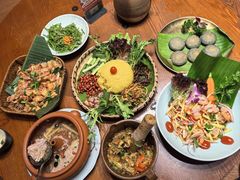 -老滇山寨•云南特色菜•地方菜•民族风情歌舞表演(金碧店)