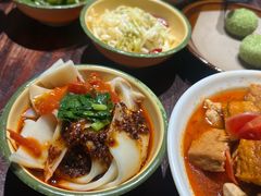 -蓝田九大碗民俗食府(蓝田店)