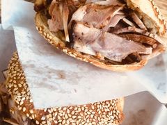烧饼夹肘子肉-老四烧饼铺(丽源路店)