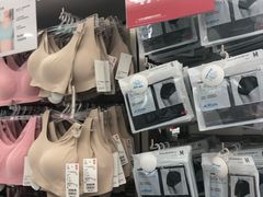 -优衣库(上海正大广场店)