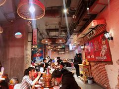 大堂-炉小二铜锅牛蛙•川湘菜(三里屯店)
