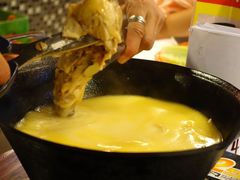 -鲜入围煮花胶鸡海鲜火锅