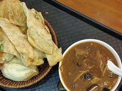 -穆彦华逍遥镇胡辣汤(岗坡路店)