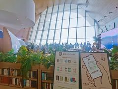 -抱抱地球咖啡馆(国家海洋博物馆店)