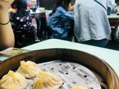蟹黄汤包-食惠里小笼包面馆(越秀店)