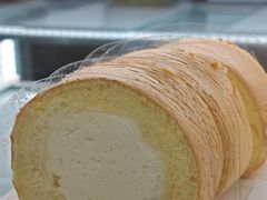 乳酪云朵卷-卷们·现制生日蛋糕·蓝风车动物奶油(金源店)