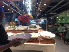 -金滏山烤肉·海鲜·火锅自助餐厅(襄阳万达店)