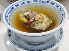 八宝茶-禄鼎记·排队俩小时都要吃的酸菜鱼(石牌桥店)