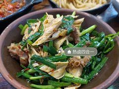 -黑白电视长沙小吃(美林M·LIVE天地东座店)