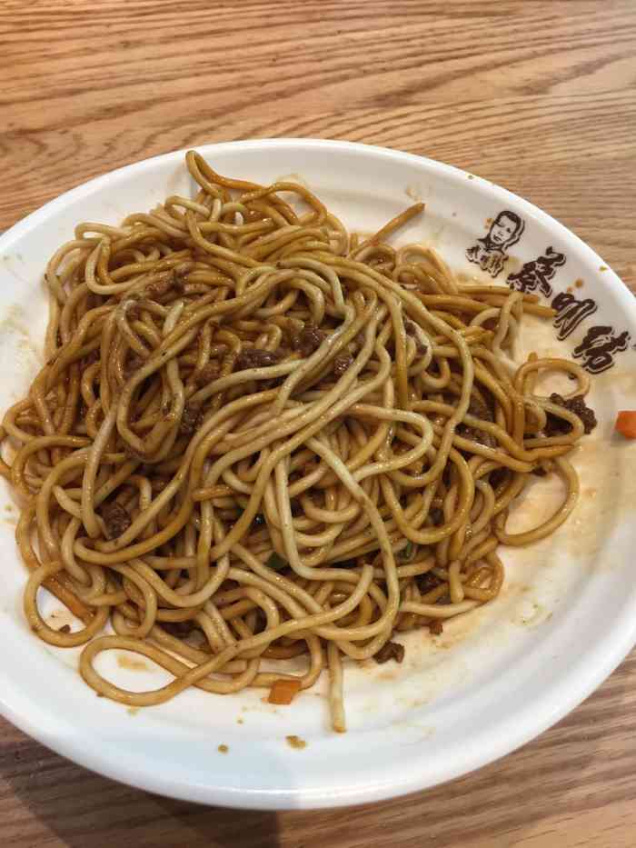 蔡明纬武汉名小吃(万达广场)-"没有街边小摊的热干面好吃,不香不辣