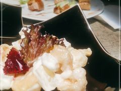 -穹六人间 people 6(岳阳路店)