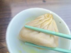 -忆笼香小笼包·抽屉馄饨(人民路店)