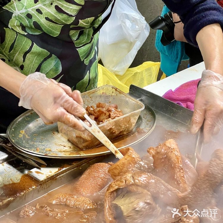 澳门美食丨蹲点等开摊,只为一尝的明记牛杂🍢
