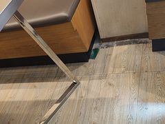 -胡须佬鸡煲四季火锅店(石厦西村直营店)