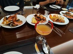 -万荟轩海鲜·粤式点心自助餐厅(蓝海风万怡酒店)