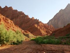 -天山神秘大峡谷