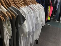 -唯品仓(东山锦轩·现代城店)