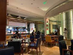 -怡咖啡海鲜自助餐厅(浦东香格里拉店)