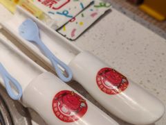 -龍歌自助小火锅(市南金茂湾店)