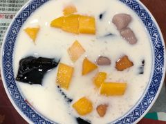-赵记传承特色牛奶甜品(泉城广场店)