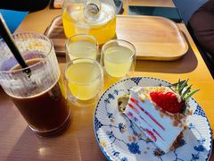 -More than cafe·置外咖啡